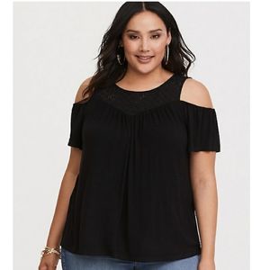 TORRID Black Eyelet Yoke Cold Shoulder Tee Top 0x